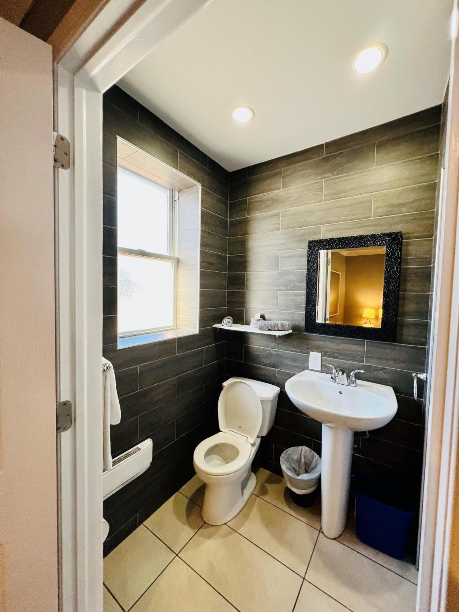 City View Inn Burlington Luaran gambar